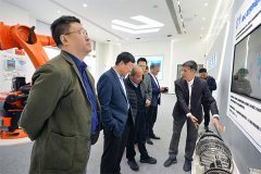 美的高机能沉载工业机械人零件项目通过国际先